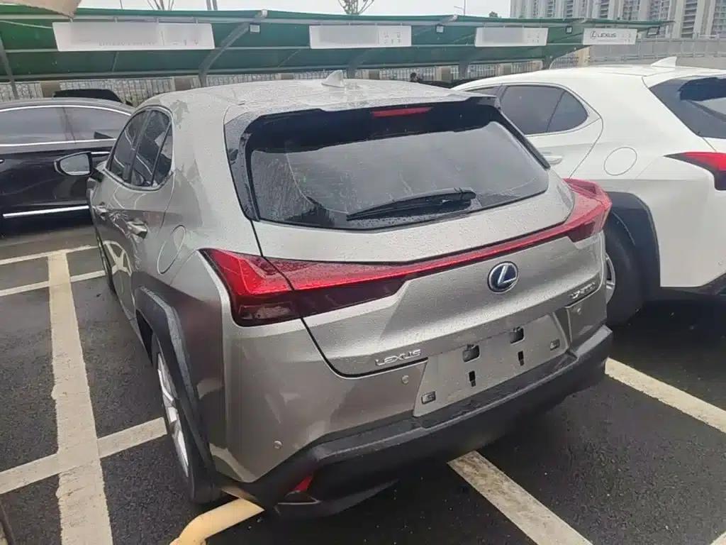 Lexus UX 2020 260h Explorer Edition — миниатюра 5