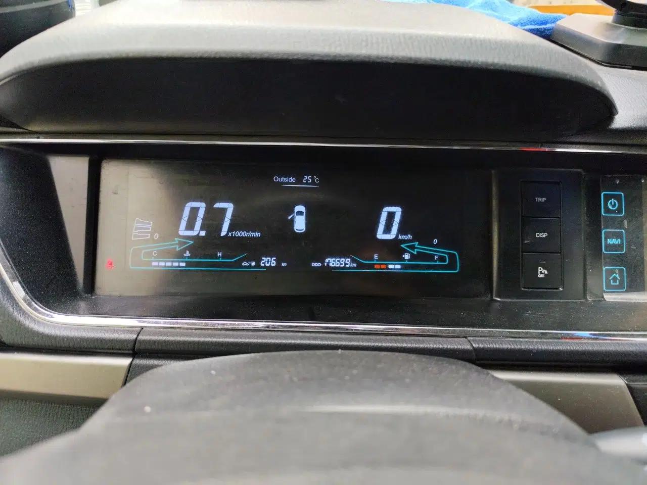 CHANGAN KAICHENG Oushang A600 2016 1.5L Manual Luxury 7-Seater — миниатюра 11