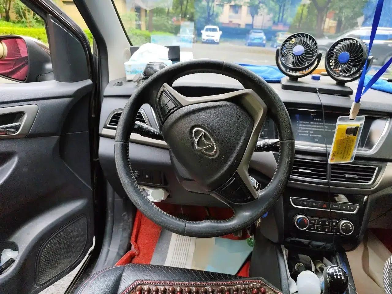 CHANGAN KAICHENG Oushang A600 2016 1.5L Manual Luxury 7-Seater — миниатюра 10