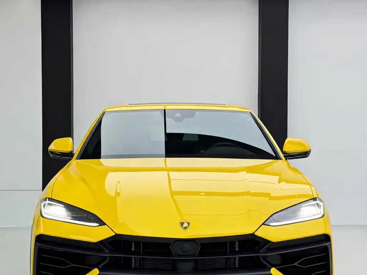 2025 Urus SE 4.0T Standard Edition — миниатюра 2