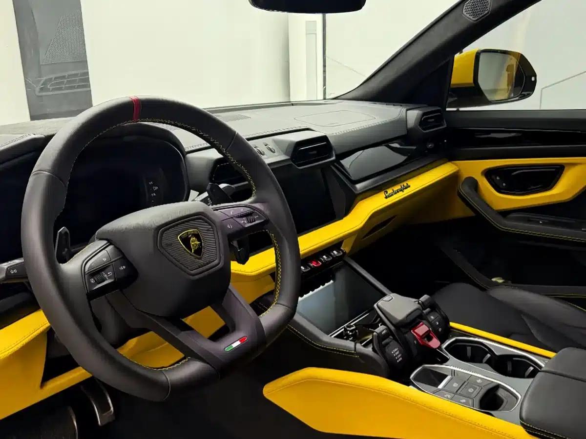 2025 Urus SE 4.0T Standard Edition — миниатюра 9
