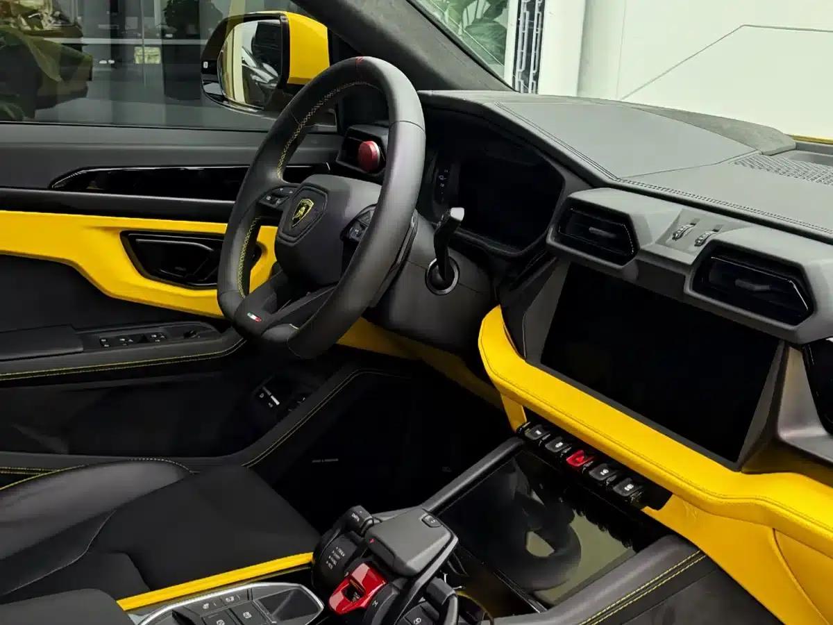 2025 Urus SE 4.0T Standard Edition — миниатюра 10