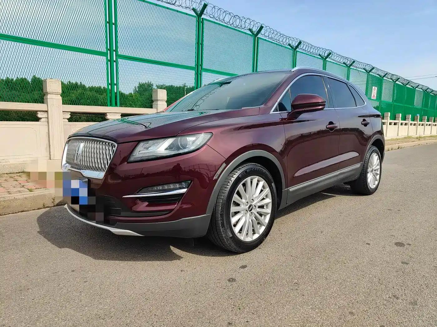 Lincoln MKC 2019 2.0T Two-Wheel Drive Premium Edition (China V Emission Standard) — миниатюра 1