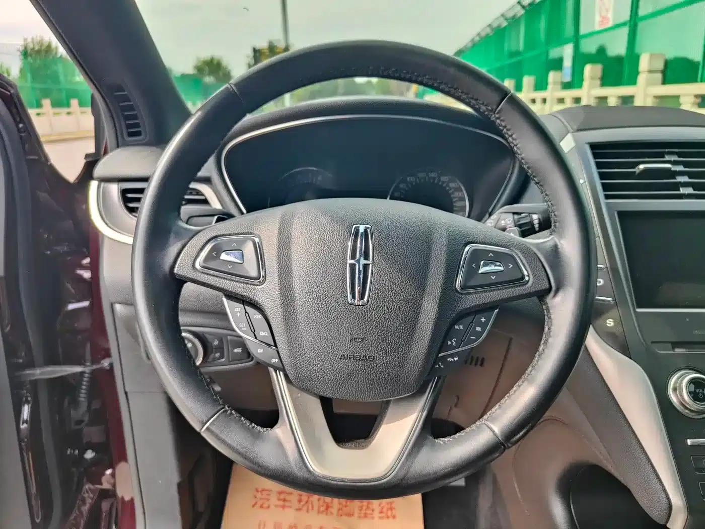 Lincoln MKC 2019 2.0T Two-Wheel Drive Premium Edition (China V Emission Standard) — миниатюра 11