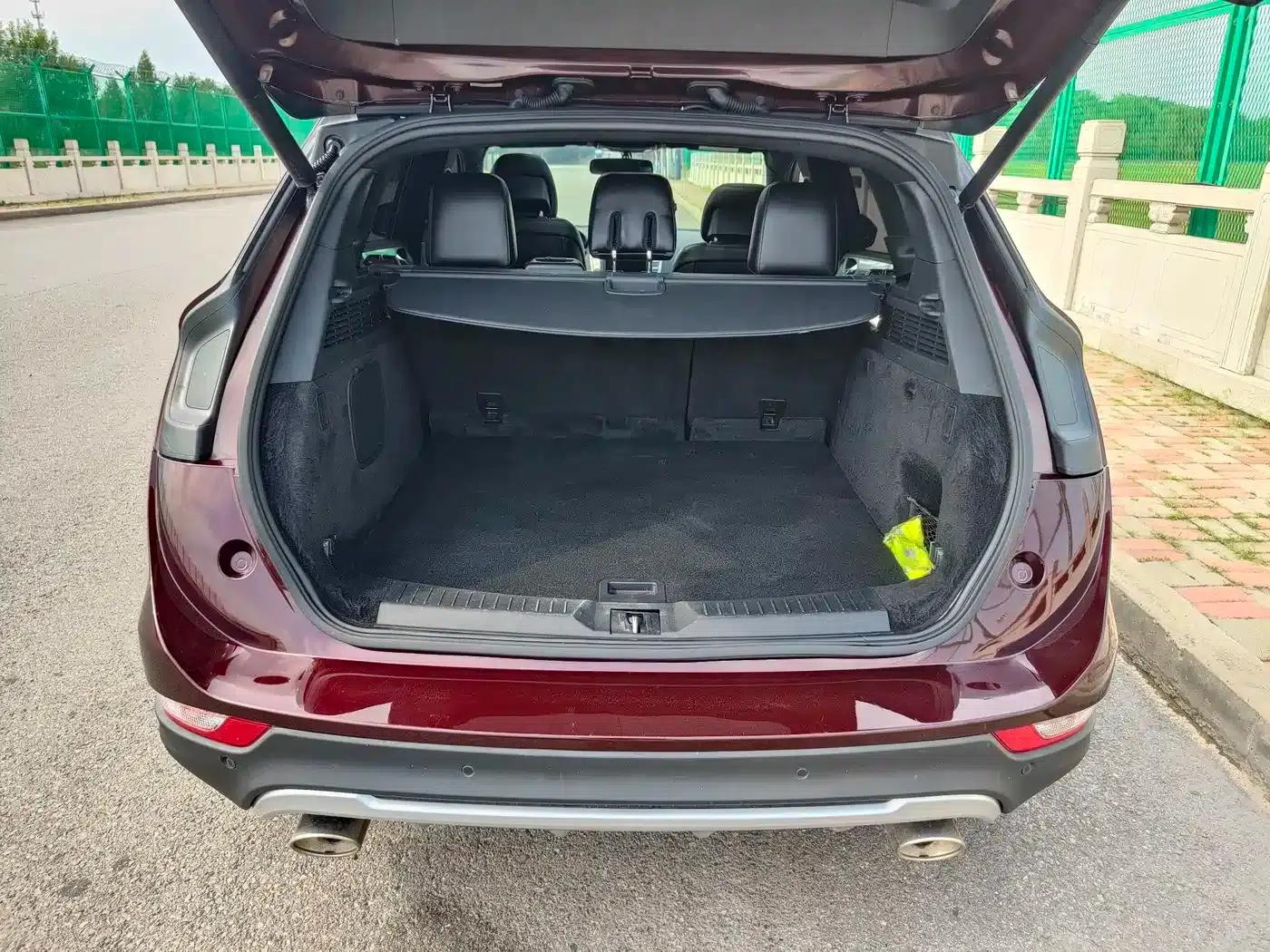 Lincoln MKC 2019 2.0T Two-Wheel Drive Premium Edition (China V Emission Standard) — миниатюра 12