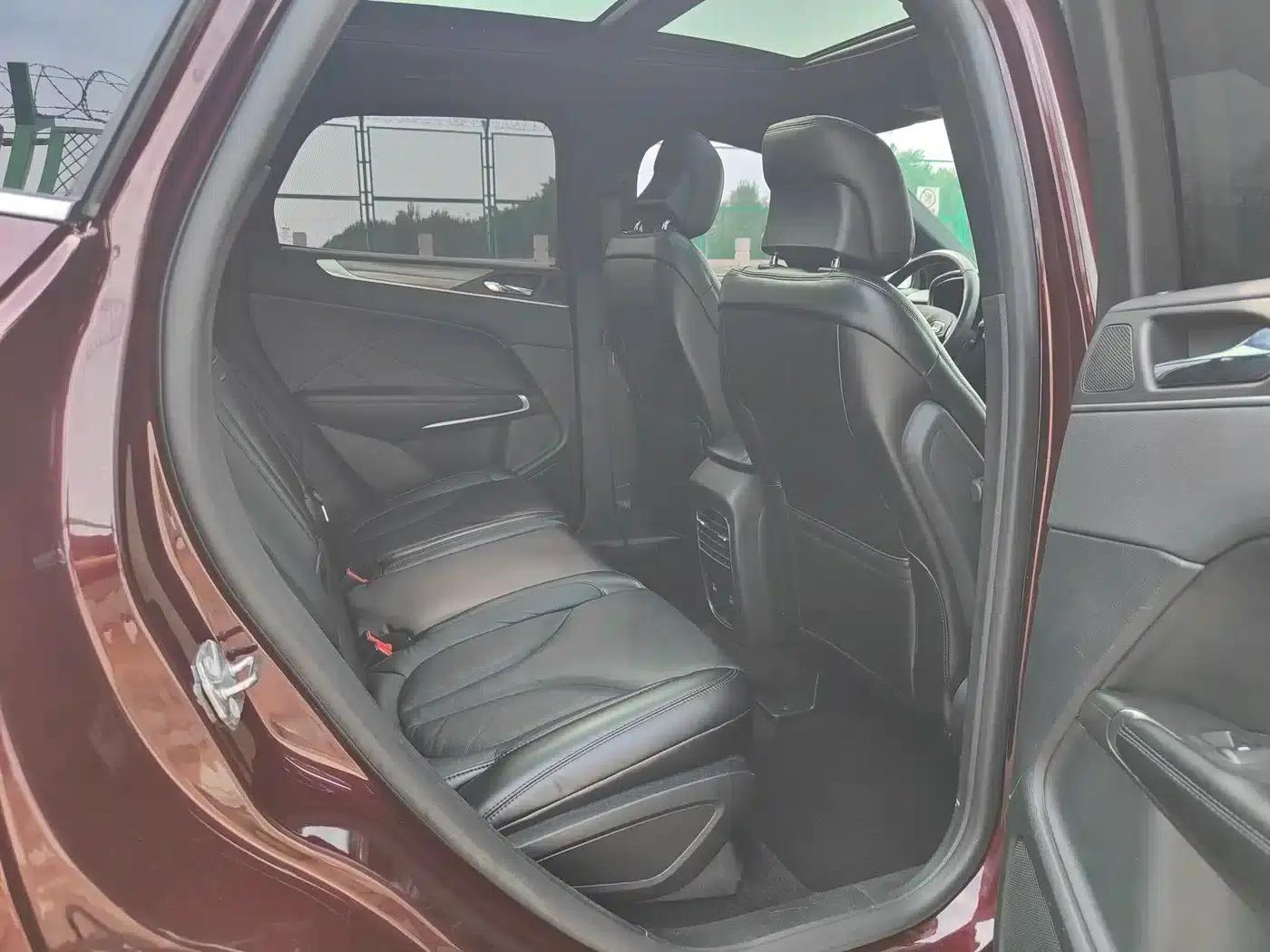 Lincoln MKC 2019 2.0T Two-Wheel Drive Premium Edition (China V Emission Standard) — миниатюра 13