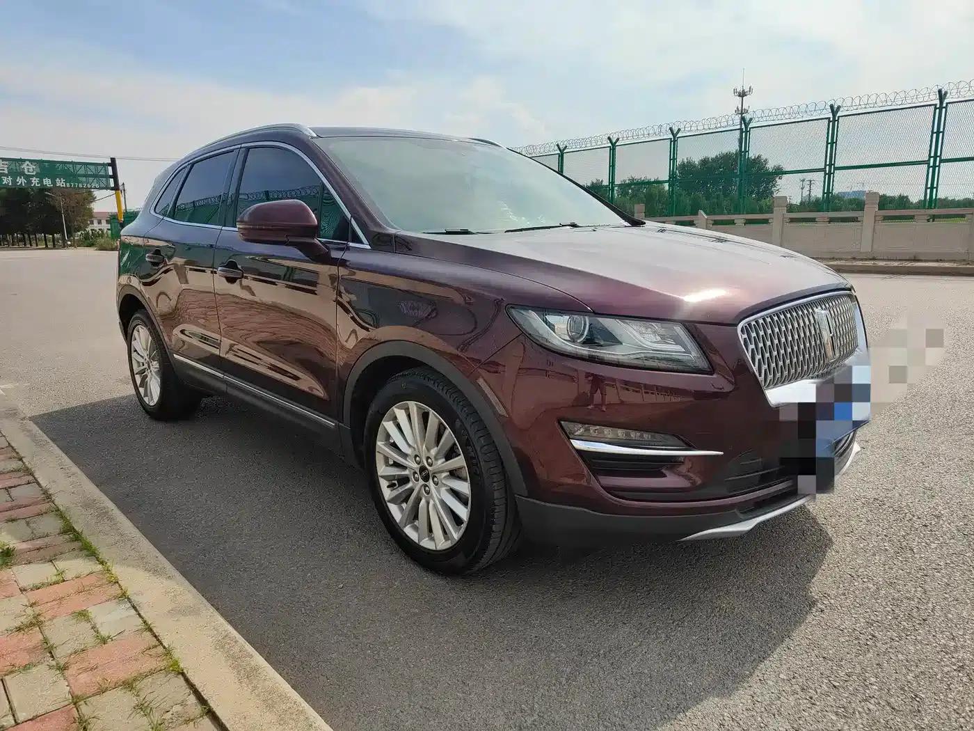 Lincoln MKC 2019 2.0T Two-Wheel Drive Premium Edition (China V Emission Standard) — миниатюра 3