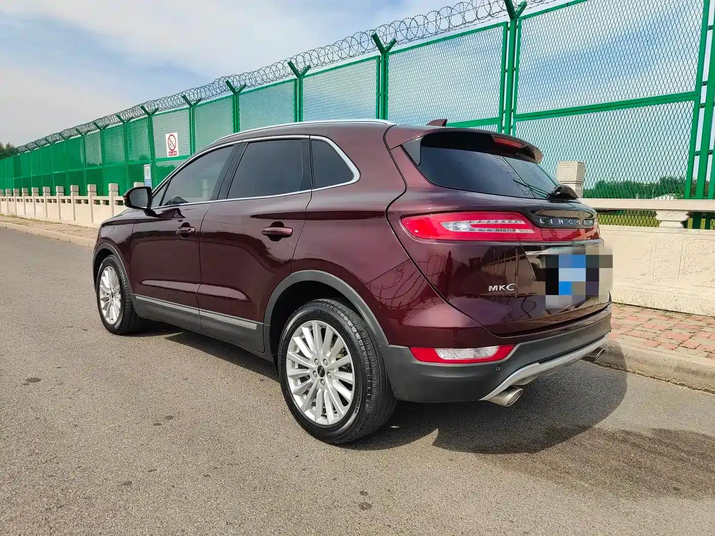 Lincoln MKC 2019 2.0T Two-Wheel Drive Premium Edition (China V Emission Standard) — миниатюра 5