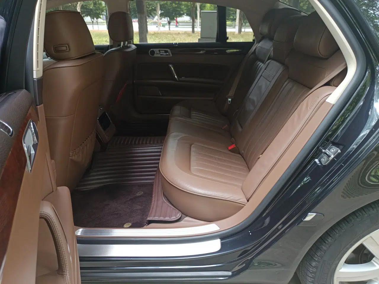 Volkswagen Phaeton 2014 3.0L Business Model — миниатюра 17
