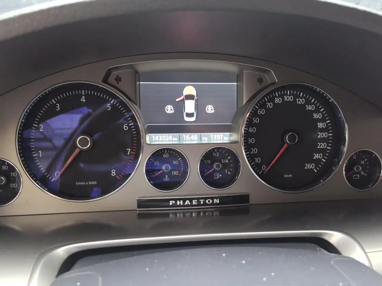 Volkswagen Phaeton 2011 3.6L V6 5-Seater Extended Comfort Version — миниатюра 11