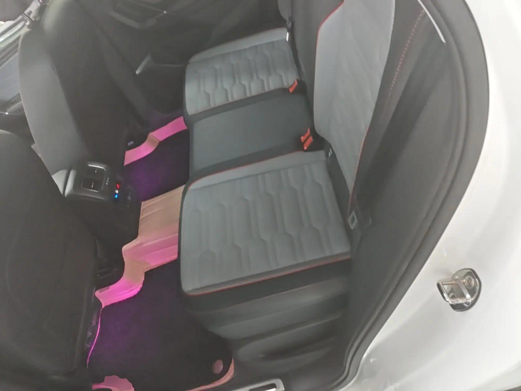 Volkswagen Tiguan X 2023 330TSI Two-Wheel-Drive Prestige Flagship Edition — миниатюра 25