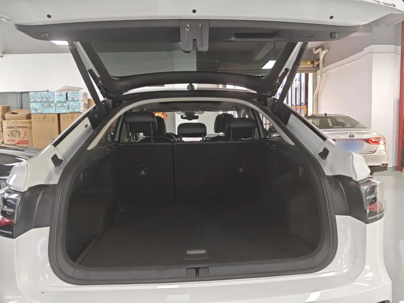 Volkswagen Tiguan X 2023 330TSI Two-Wheel-Drive Prestige Flagship Edition — миниатюра 27