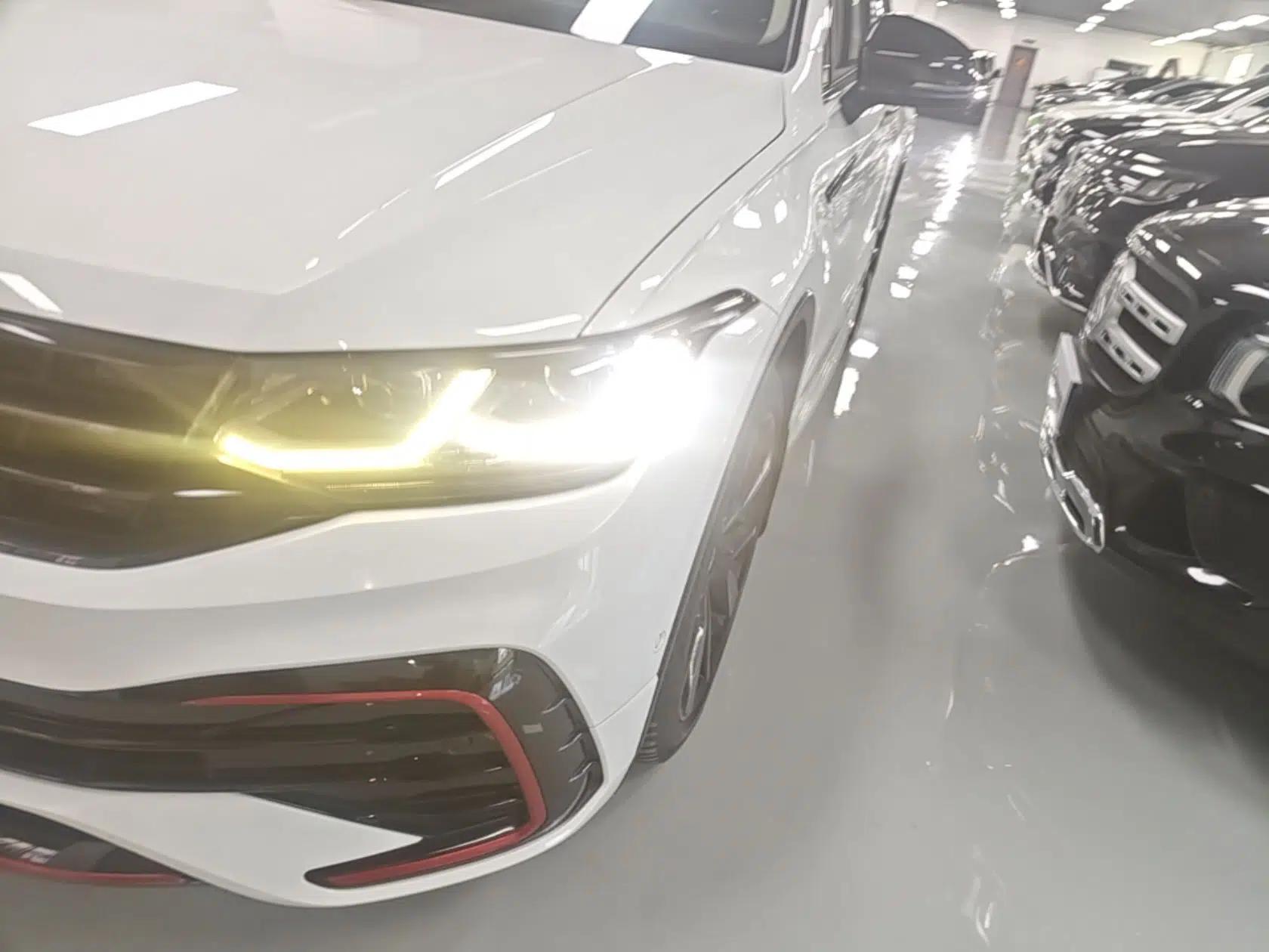 Volkswagen Tiguan X 2023 330TSI Two-Wheel-Drive Prestige Flagship Edition — миниатюра 8