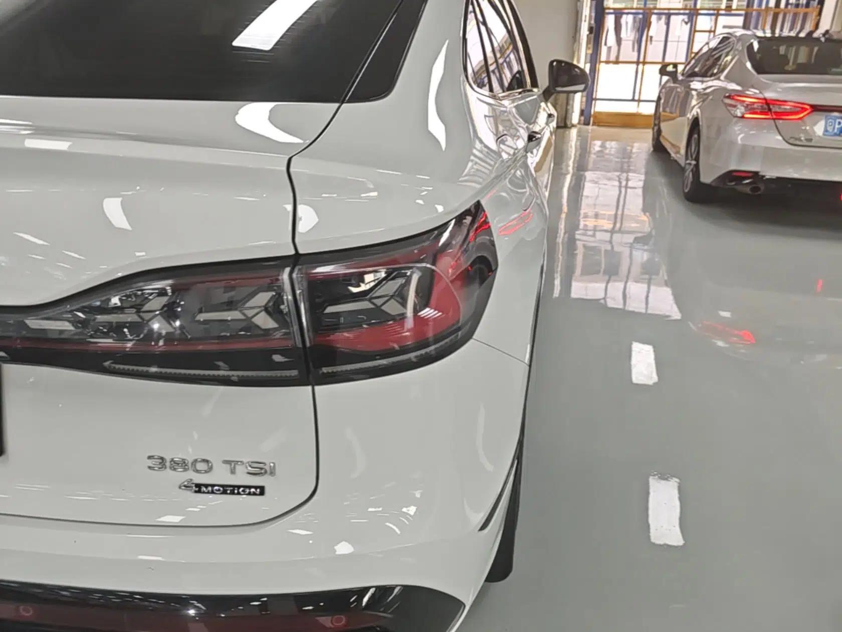 Volkswagen Tiguan X 2023 330TSI Two-Wheel-Drive Prestige Flagship Edition — миниатюра 9