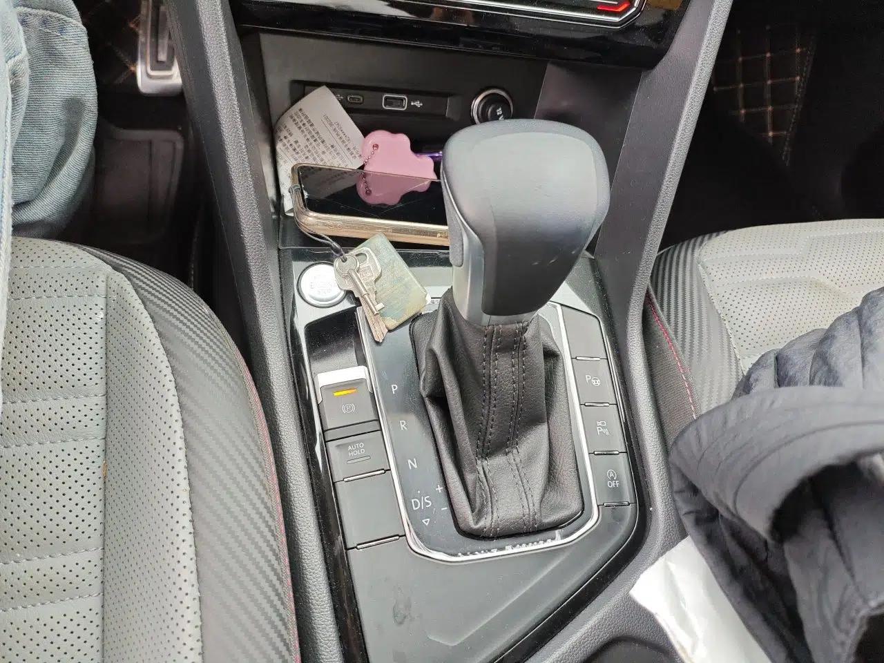 Volkswagen Tiguan X 2022 330TSI Two-Wheel-Drive Flagship Edition — миниатюра 14