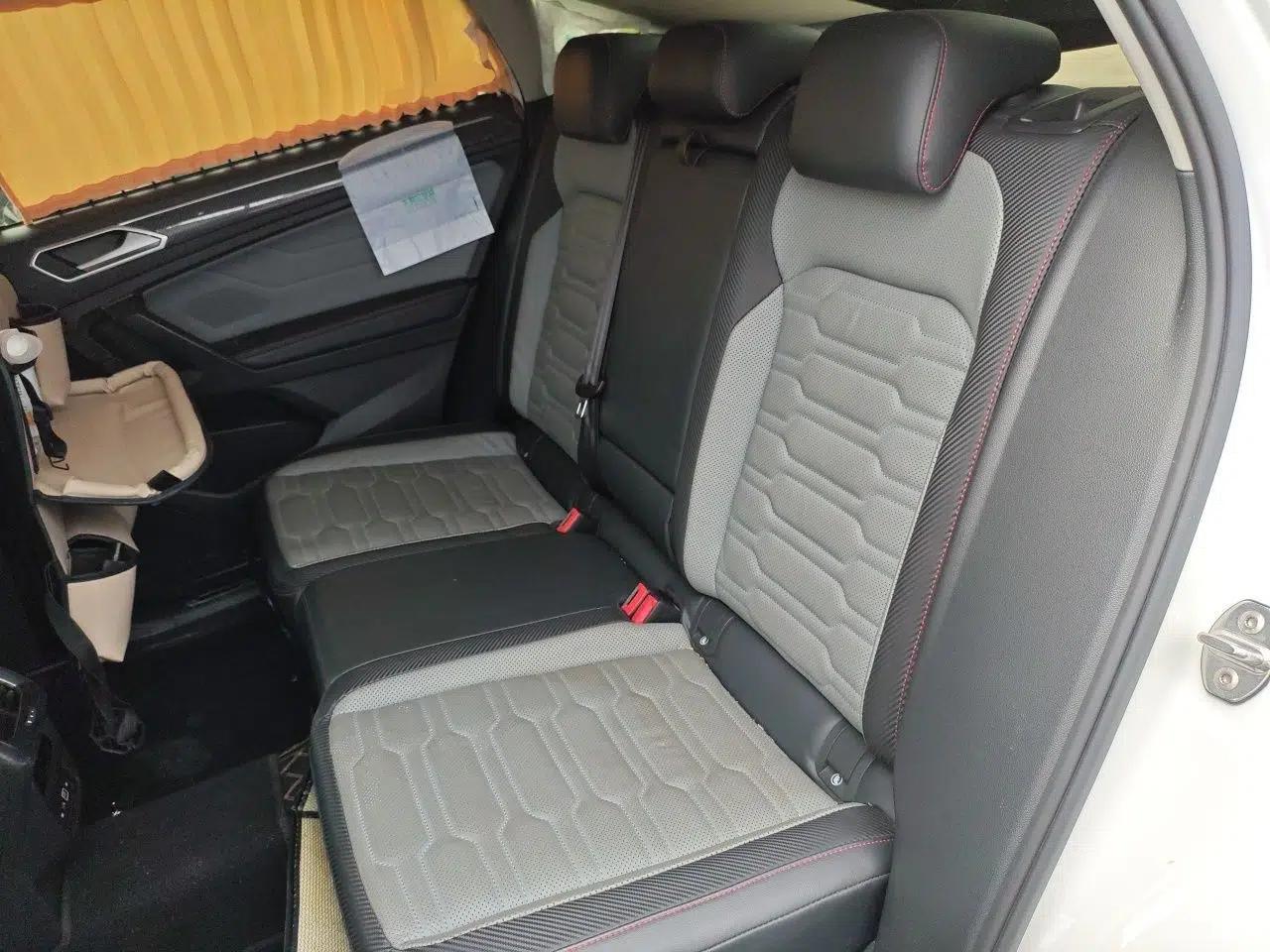 Volkswagen Tiguan X 2022 330TSI Two-Wheel-Drive Flagship Edition — миниатюра 17