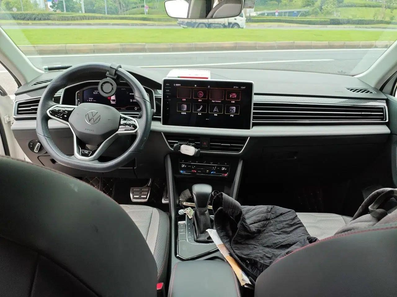 Volkswagen Tiguan X 2022 330TSI Two-Wheel-Drive Flagship Edition — миниатюра 9