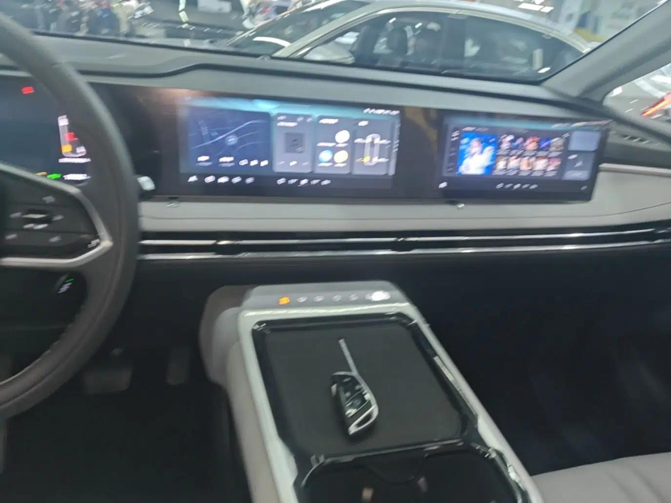 SAIC MAXUS Dajia 7 2024 Super Hybrid Long-Range Edition Enjoyment Version — миниатюра 15