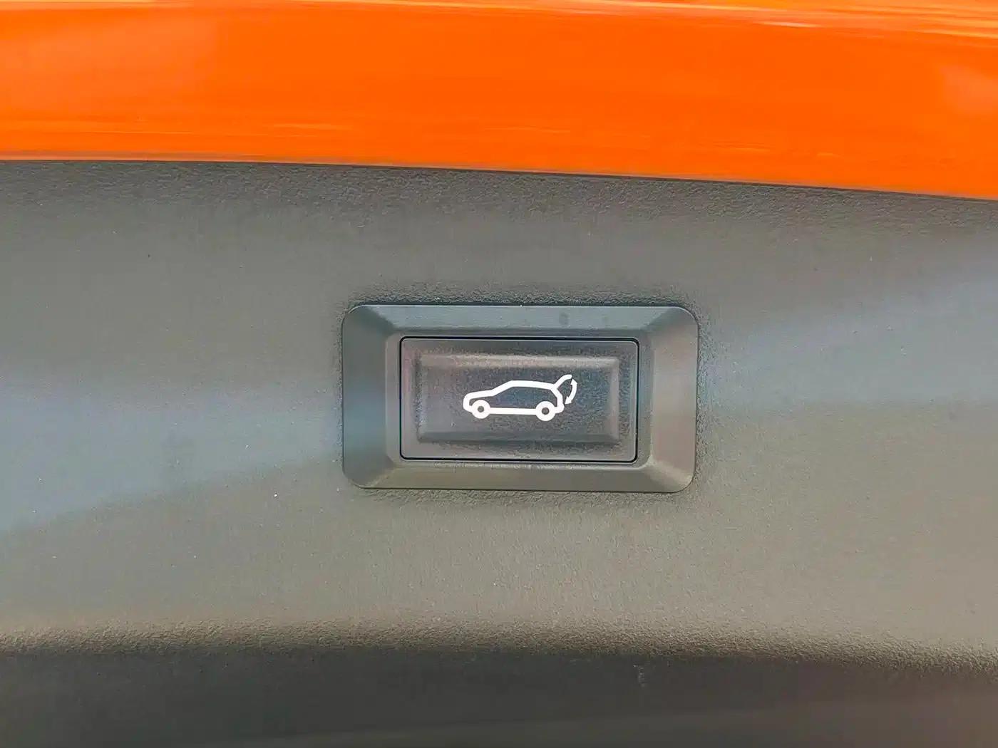 Lynk & Co 02 Hatchback 2021 2.0TD Halo Driving Package Edition — миниатюра 15