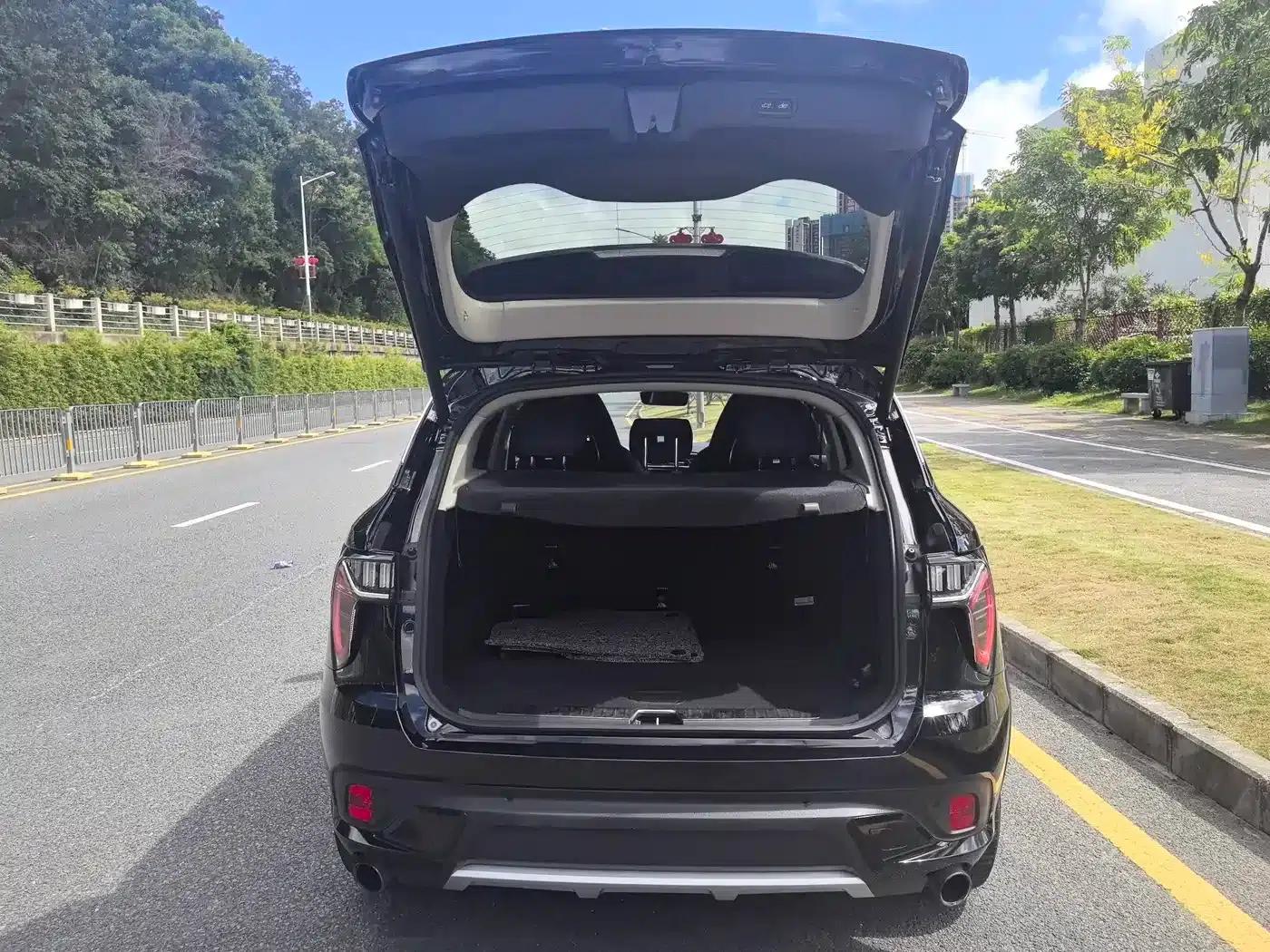 Lynk & Co 01 EM-P 2019 1.5T PHEV Pro (National VI Emission Standard) — миниатюра 17
