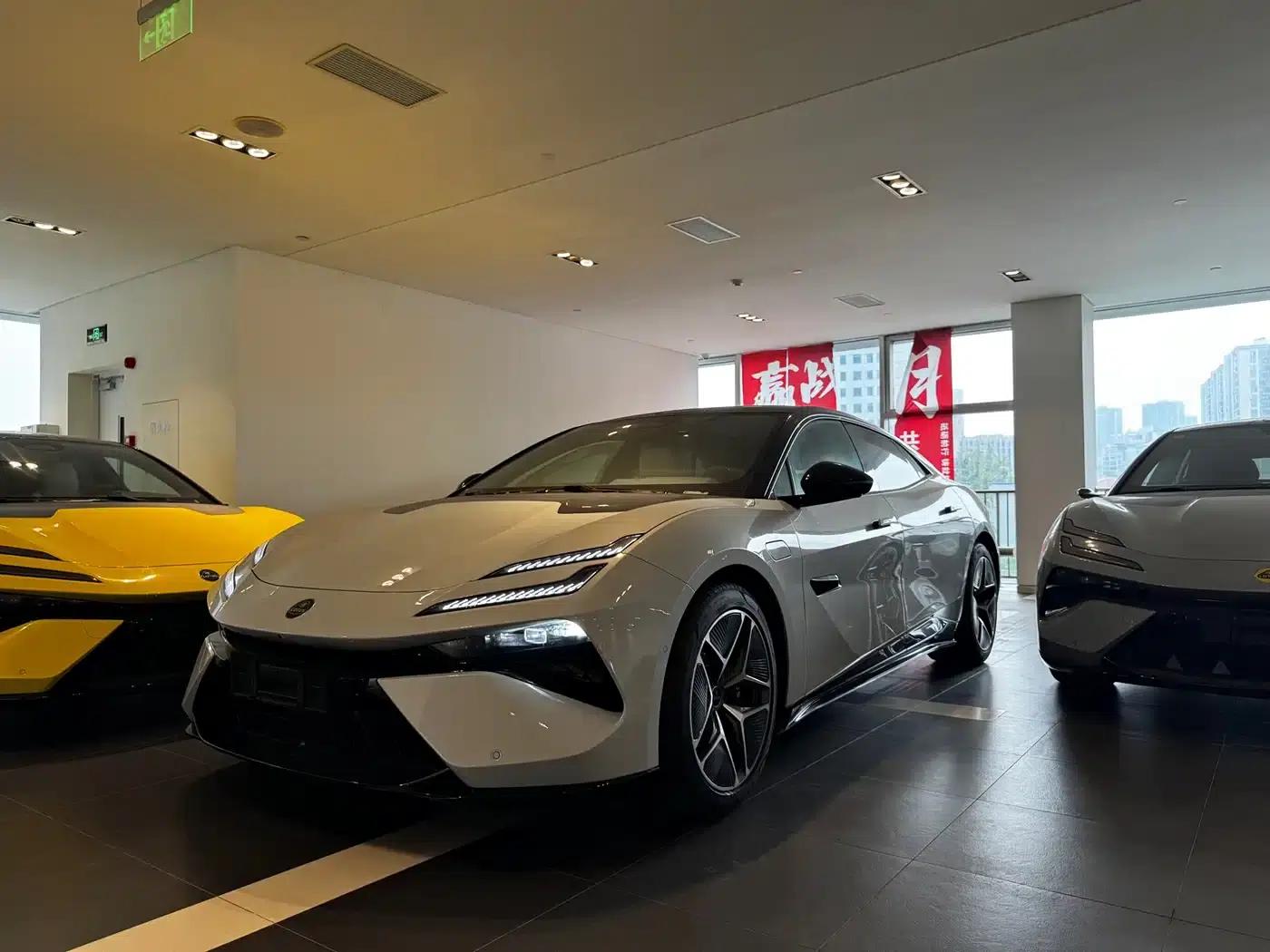 EMEYA 2025 600 Luxury Edition — миниатюра 1