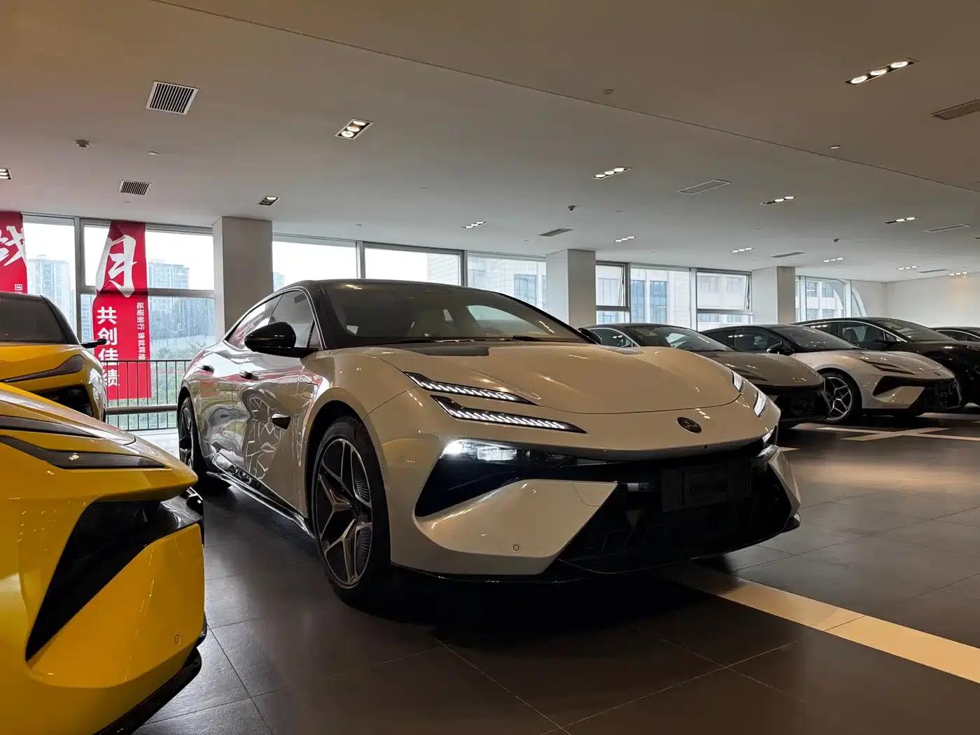 EMEYA 2025 600 Luxury Edition — миниатюра 4