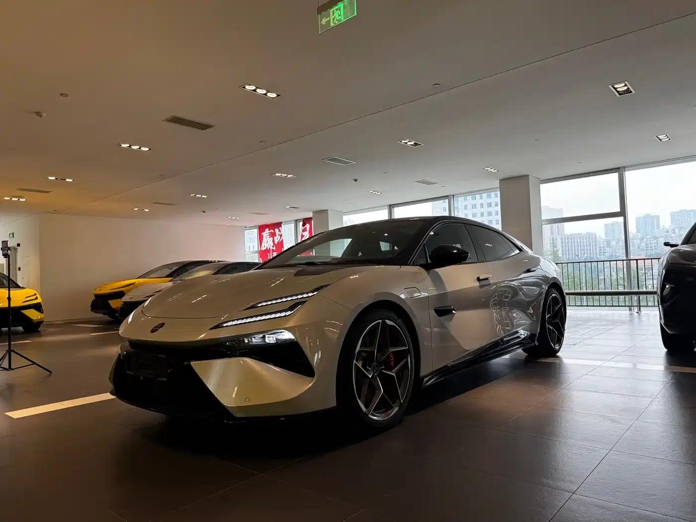 EMEYA 2025 Lotus First Edition — миниатюра 1
