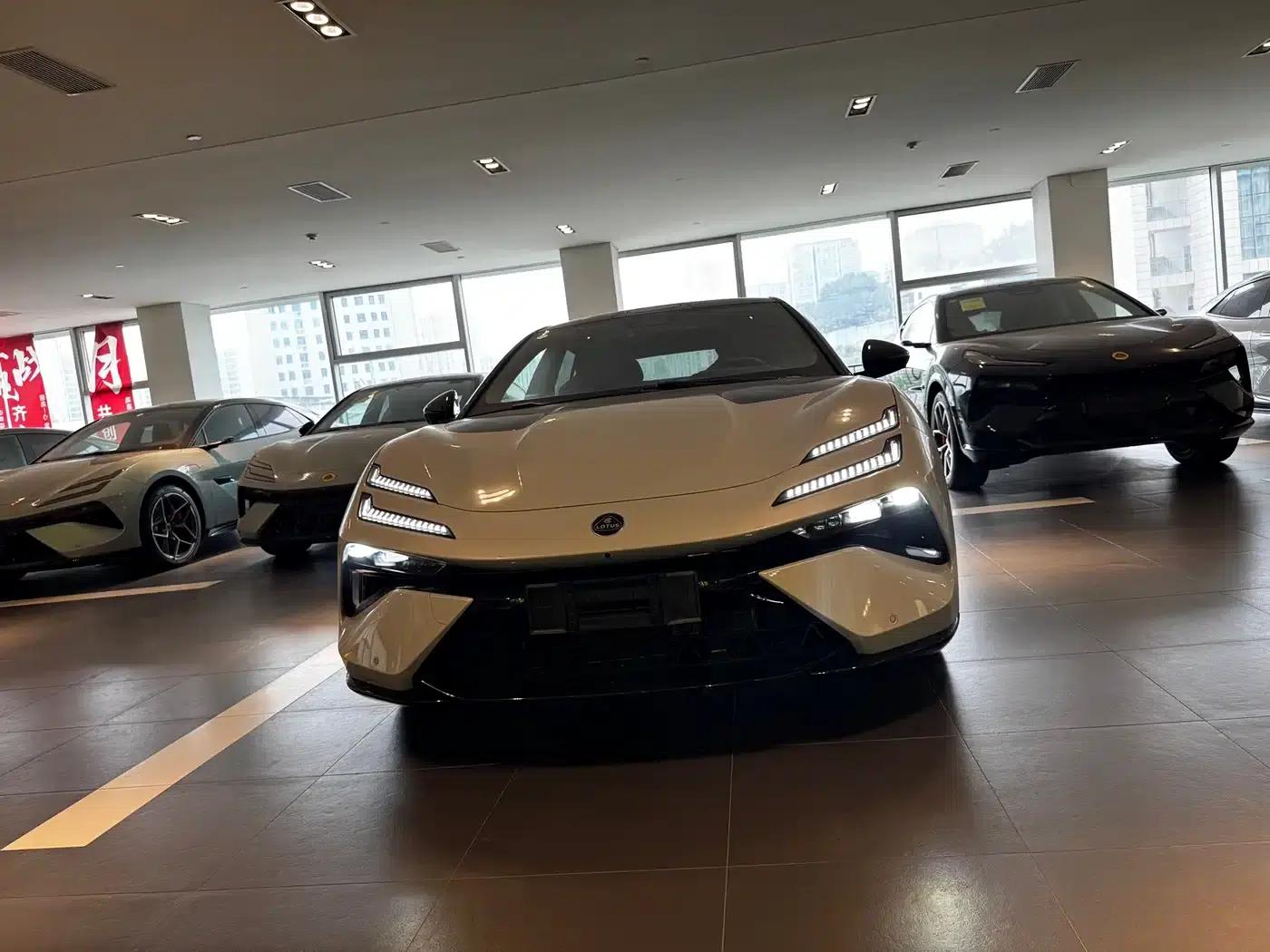 EMEYA 2025 Lotus First Edition — миниатюра 2