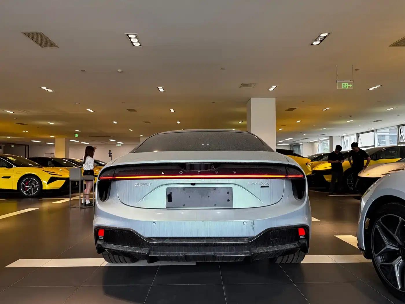EMEYA 2025 600 Luxury Edition — миниатюра 4