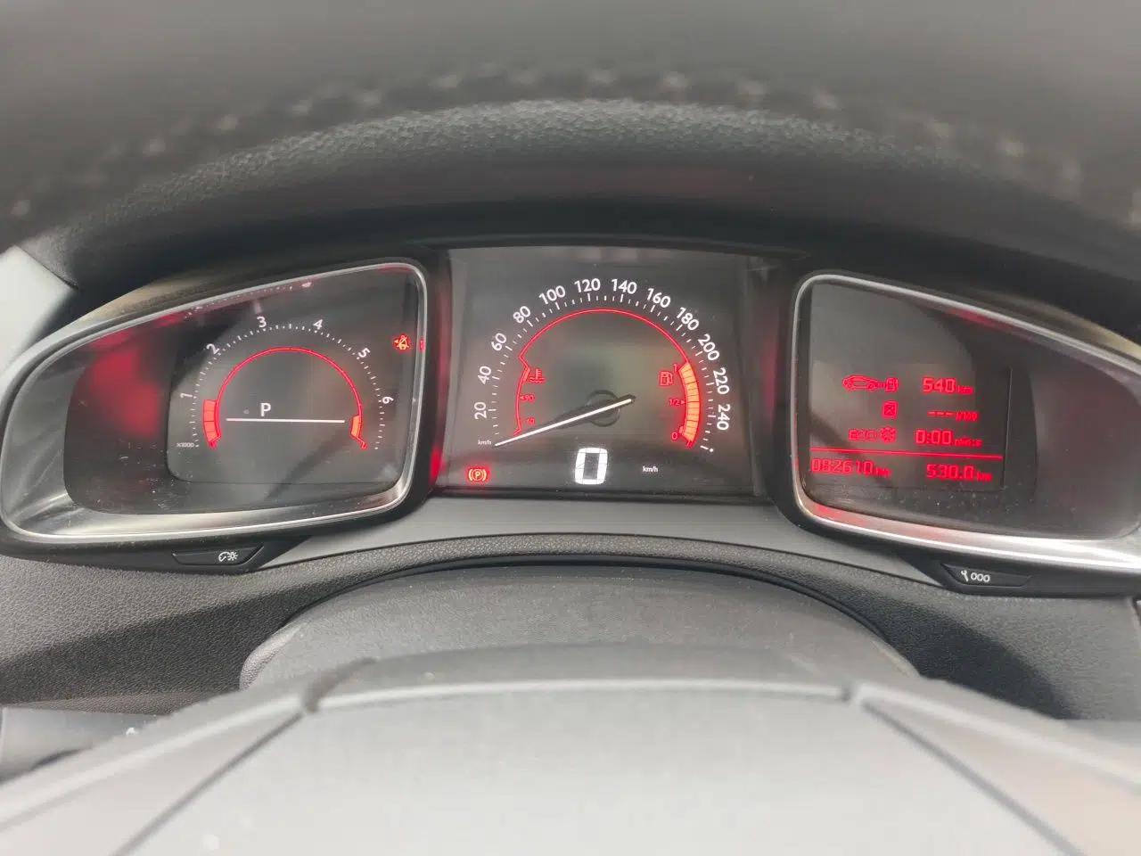 DS 5LS 2016 1.6T Style Edition THP160 — миниатюра 11