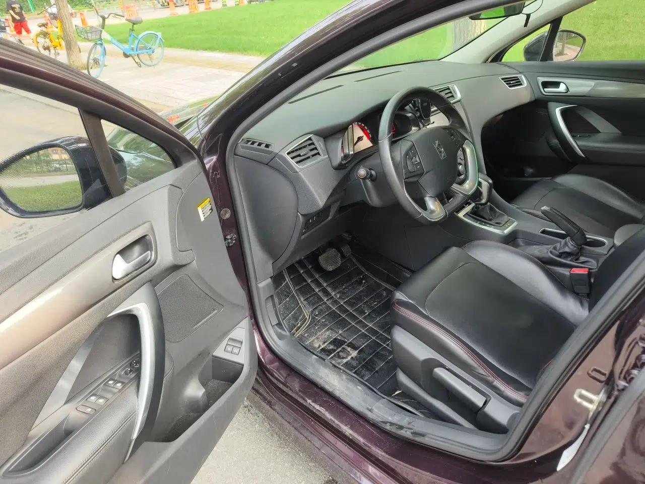 DS 5LS 2016 1.6T Style Edition THP160 — миниатюра 16