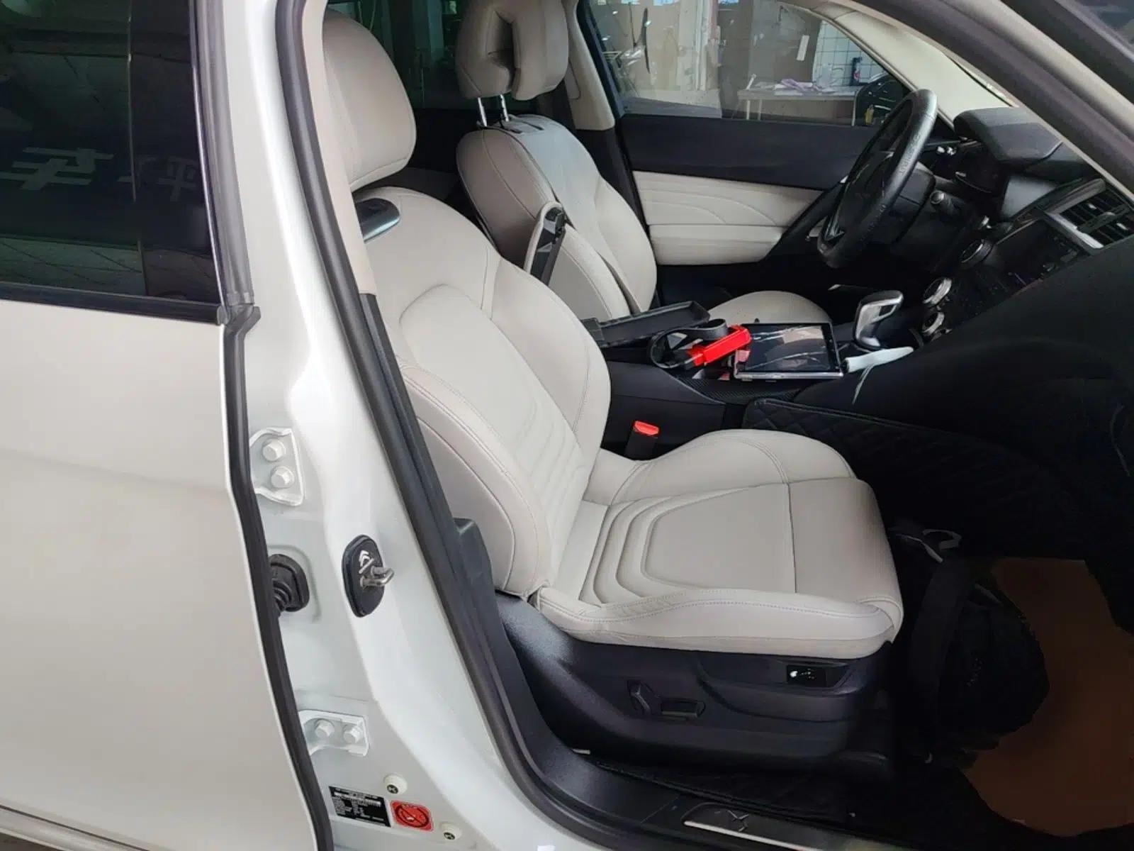 DS 5 2015 1.8T Luxury Edition THP200 — миниатюра 24