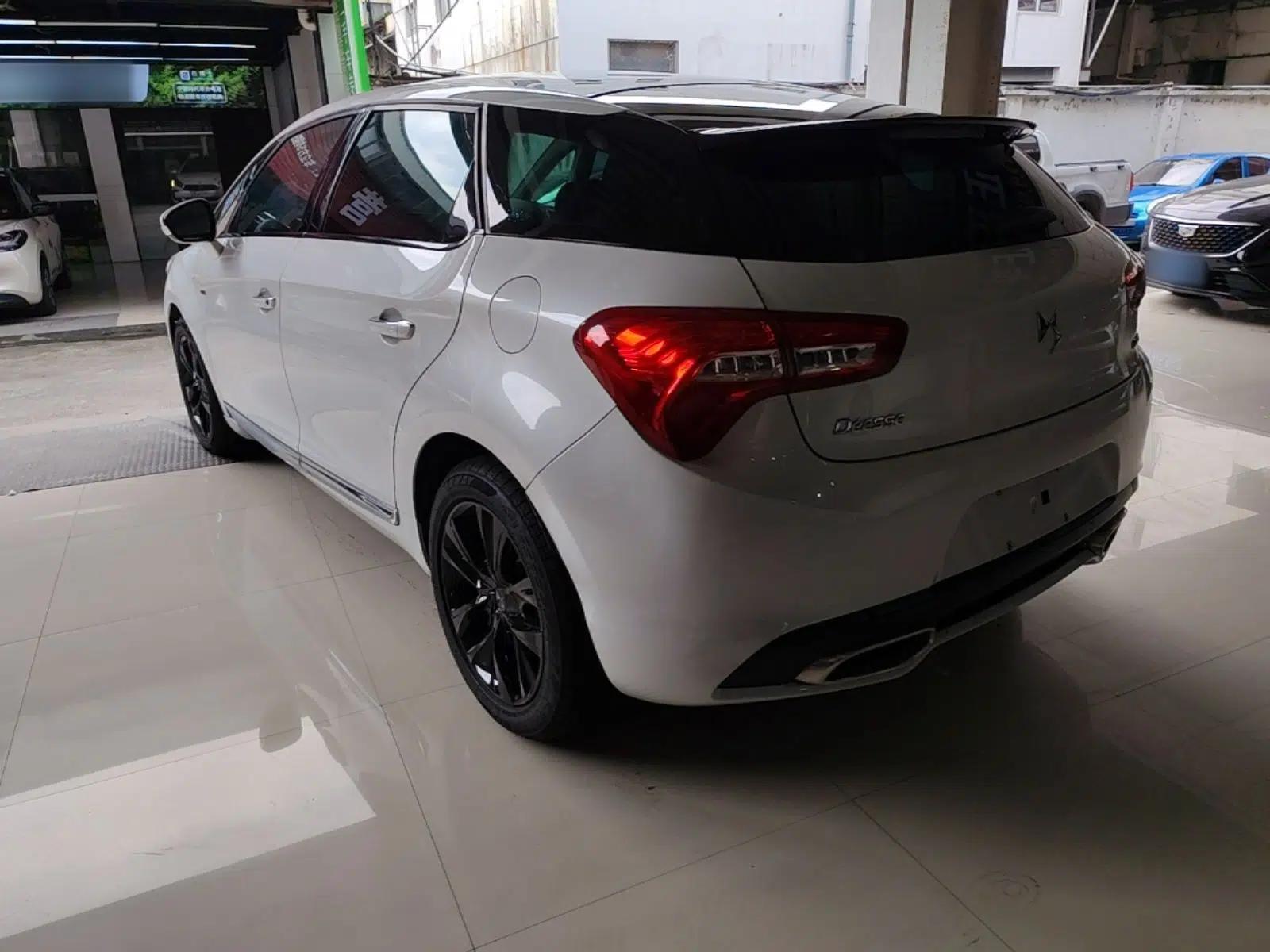 DS 5 2015 1.8T Luxury Edition THP200 — миниатюра 4