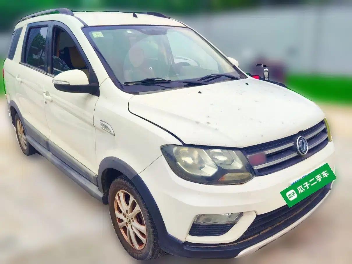 Dongfeng Fengon 370 2016 1.5L Manual Elite Home Edition 7-Seater — миниатюра 3
