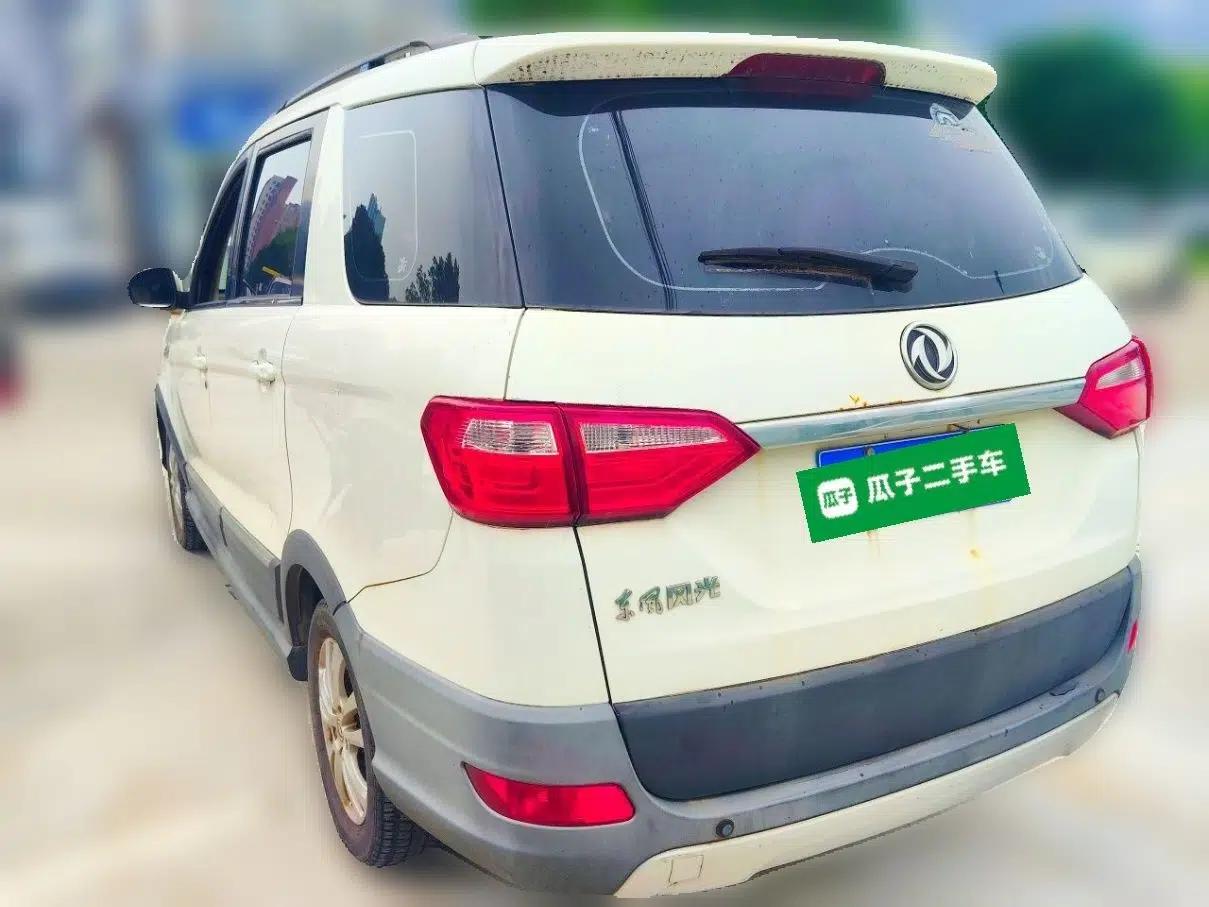 Dongfeng Fengon 370 2016 1.5L Manual Elite Home Edition 7-Seater — миниатюра 4