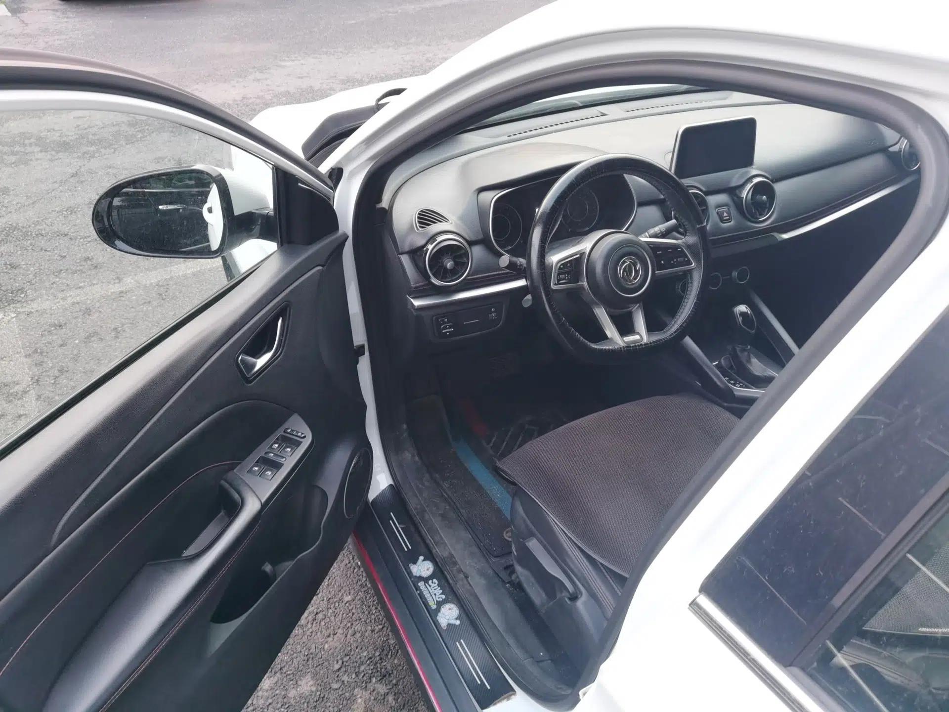 Dongfeng Fengon 500 2021 1.5L CVT Enjoyment Model — миниатюра 13