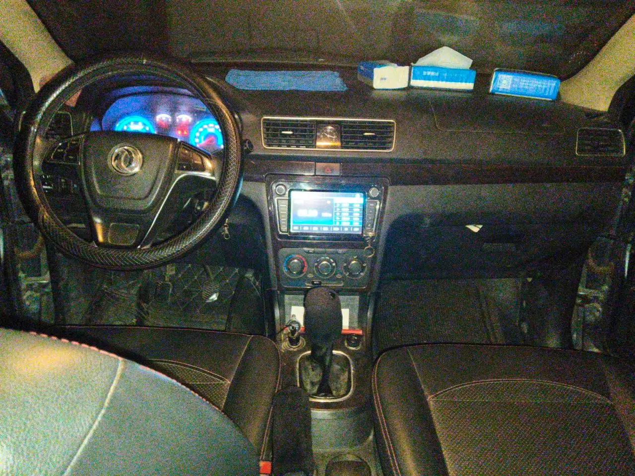 Dongfeng Fengon 360 2015 1.5L Manual Luxury 7-Seater China IV Standard — миниатюра 9