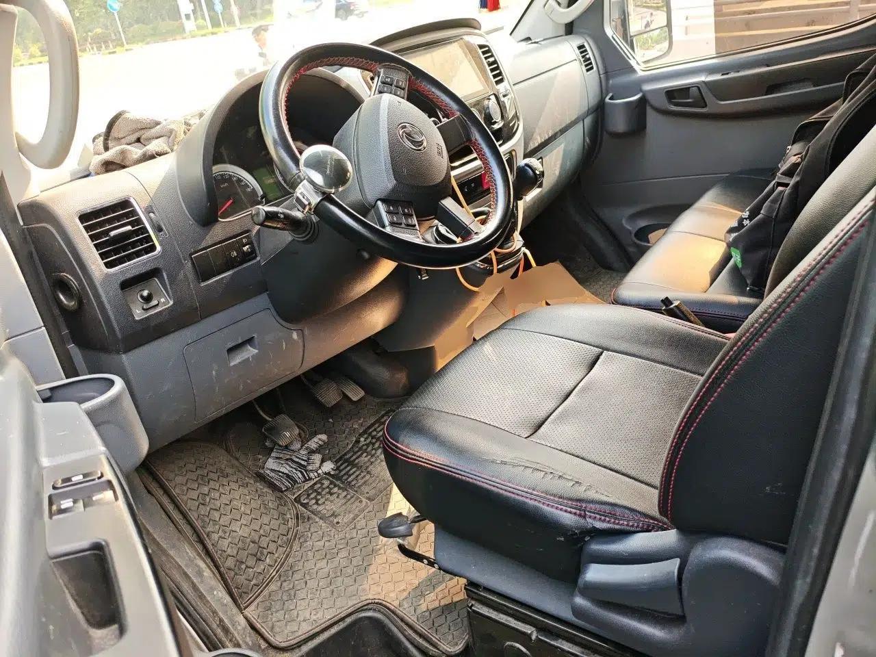 Dongfeng Yufeng 2021 2.0T Power King Front-Drive Logistics Vehicle Long Wheelbase High Roof 6-9 Seats China VI ZD20 — миниатюра 16