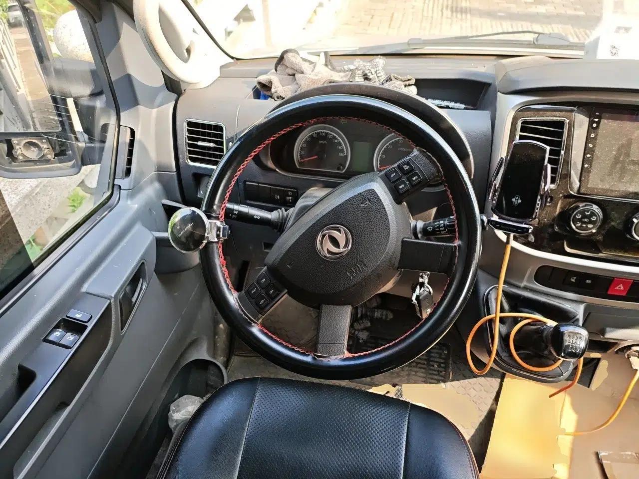 Dongfeng Yufeng 2021 2.0T Power King Front-Drive Logistics Vehicle Long Wheelbase High Roof 6-9 Seats China VI ZD20 — миниатюра 10