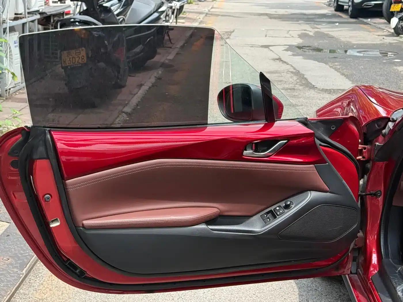 Mazda MX-5 2018 2.0L RF Crystal Soul Red — миниатюра 11