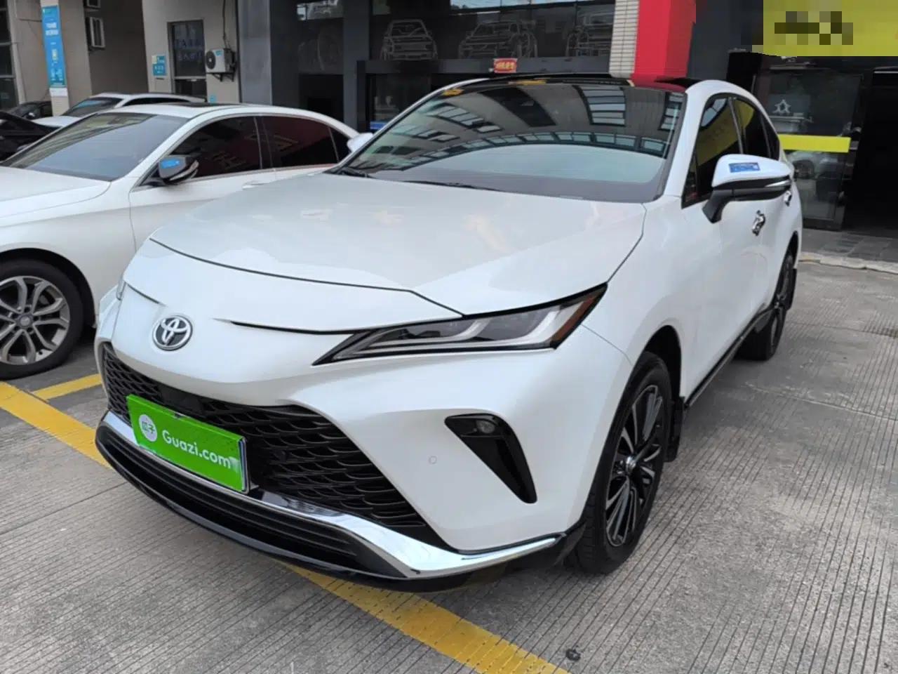 Toyota Venza 2022 2.0L CVT Two-Wheel Drive Prestige Edition — миниатюра 1