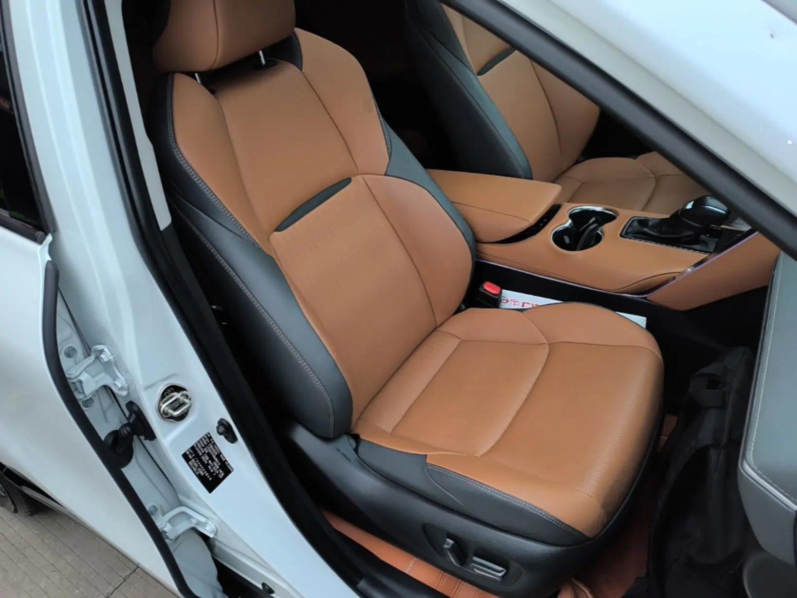 Toyota Venza 2022 2.0L CVT Two-Wheel Drive Prestige Edition — миниатюра 19