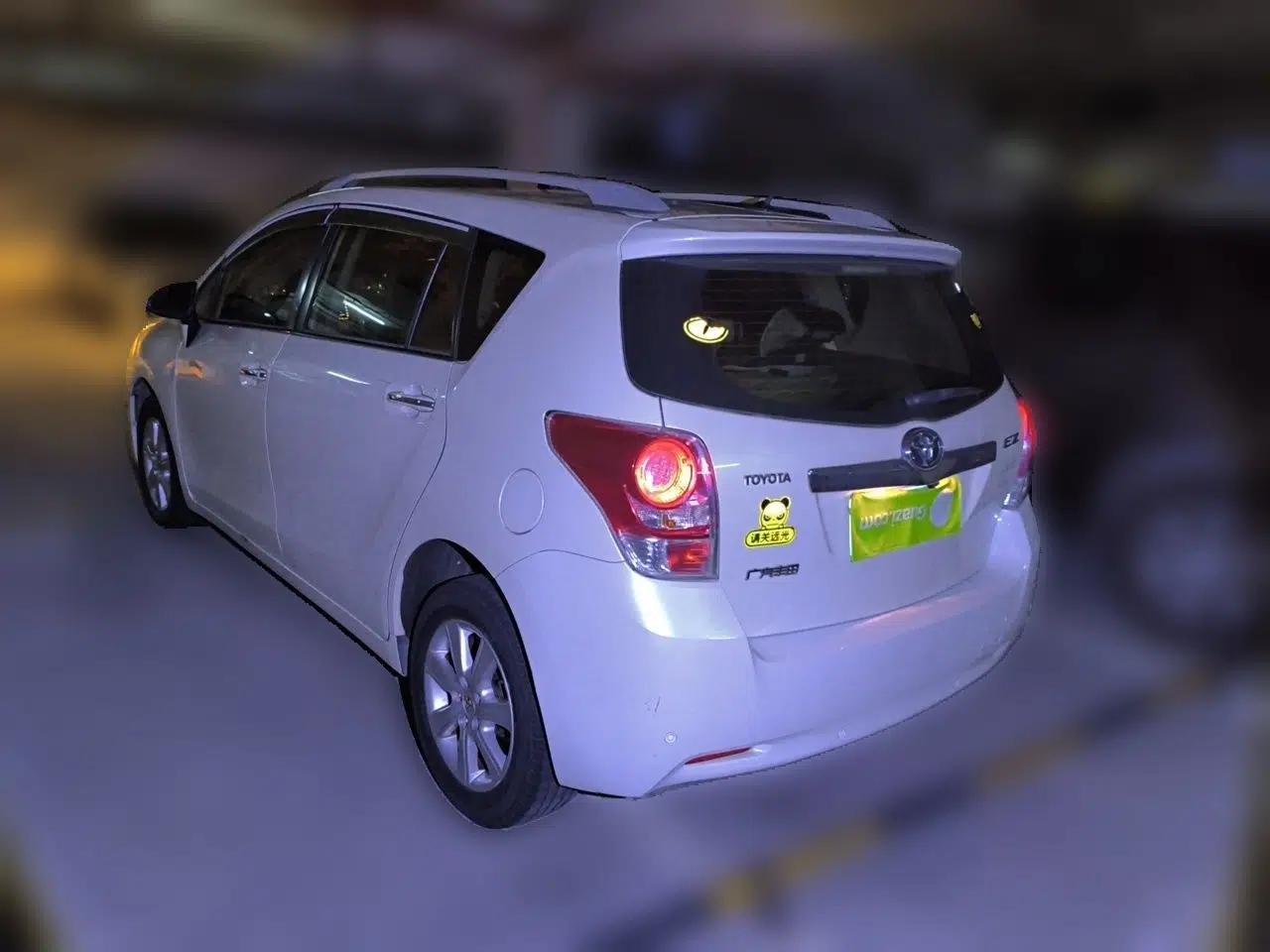 Toyota Verso 2014 Starlight 180E CVT Elite Edition — миниатюра 4