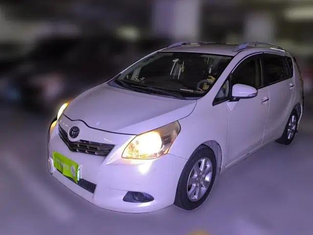 Toyota Verso 2014 Starlight 180E CVT Elite Edition
