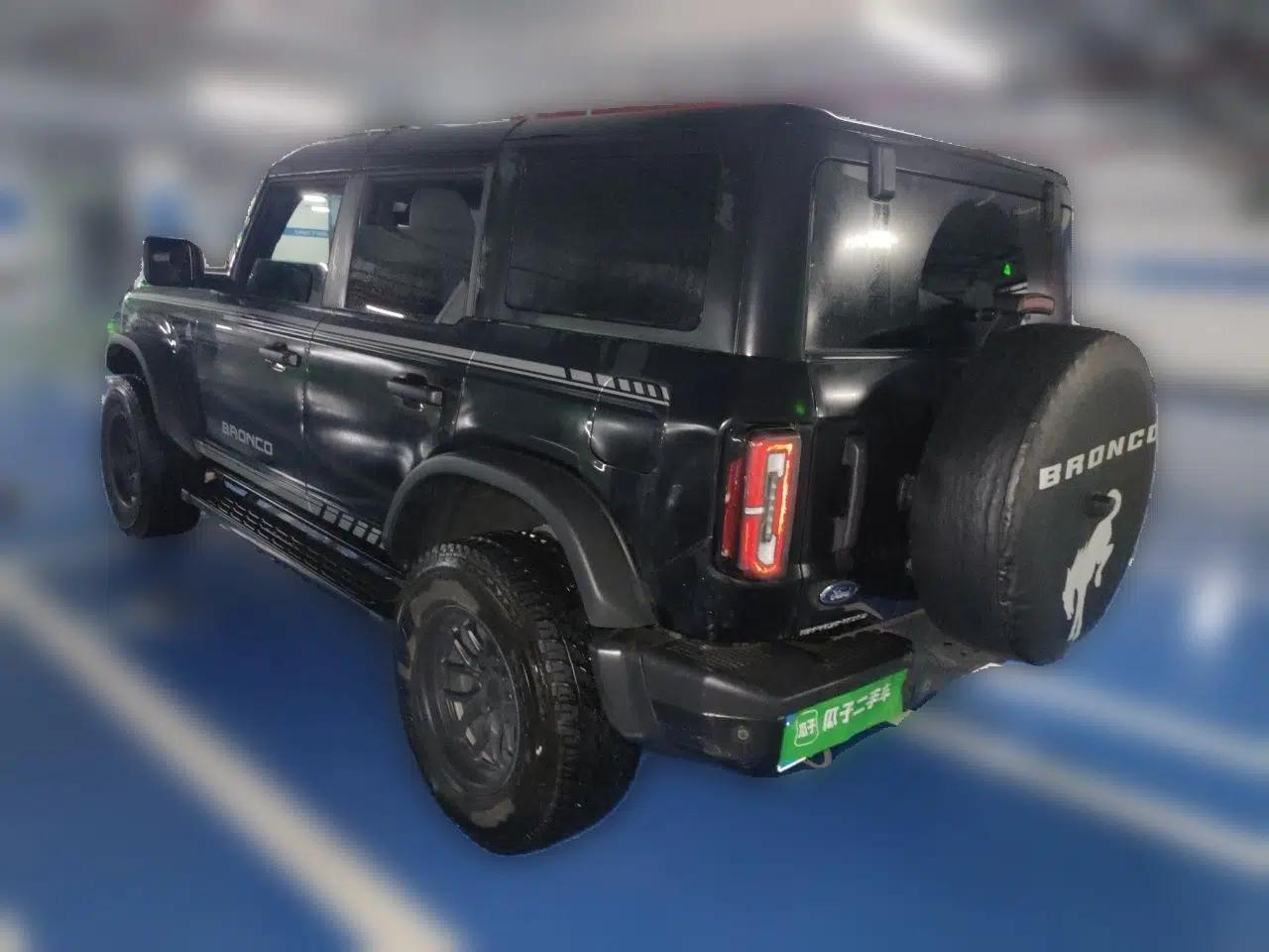 Ford Bronco 2024 2.3T Diamond Edition — миниатюра 4