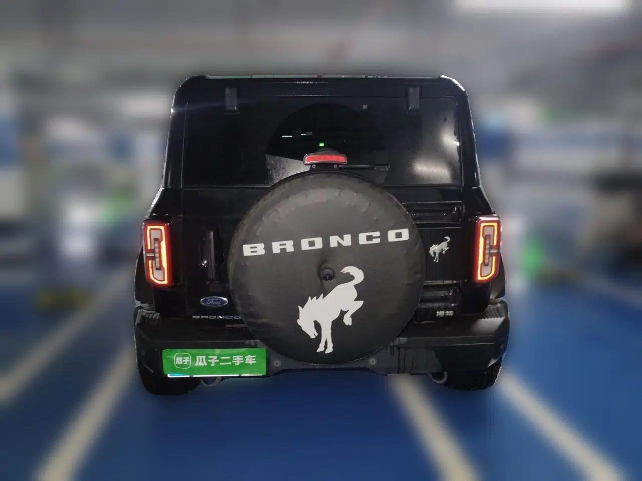Ford Bronco 2024 2.3T Diamond Edition — миниатюра 5