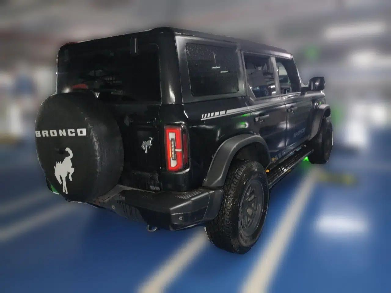 Ford Bronco 2024 2.3T Diamond Edition — миниатюра 6