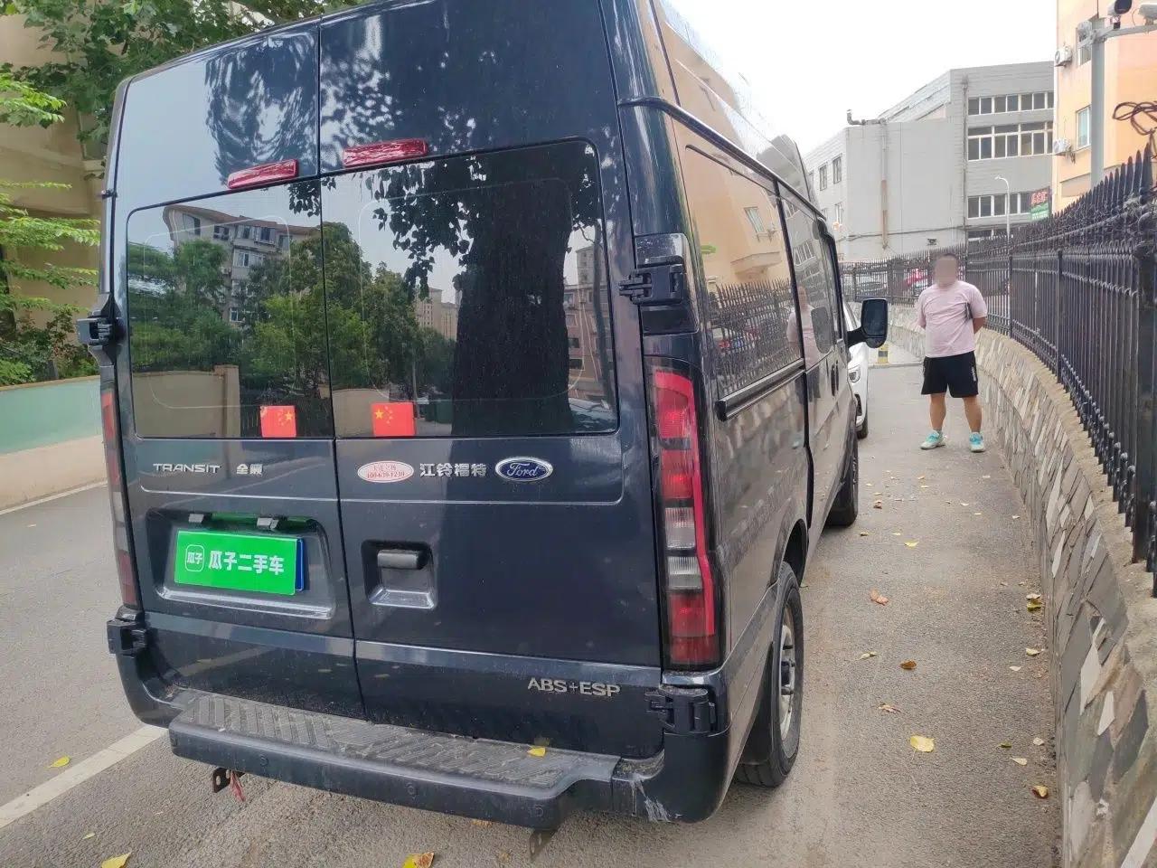 Ford Transit Custom 2021 2.2T Automatic Logistics Vehicle Pro Short Wheelbase 6-Seater Mid-Roof China VI Standard — миниатюра 6