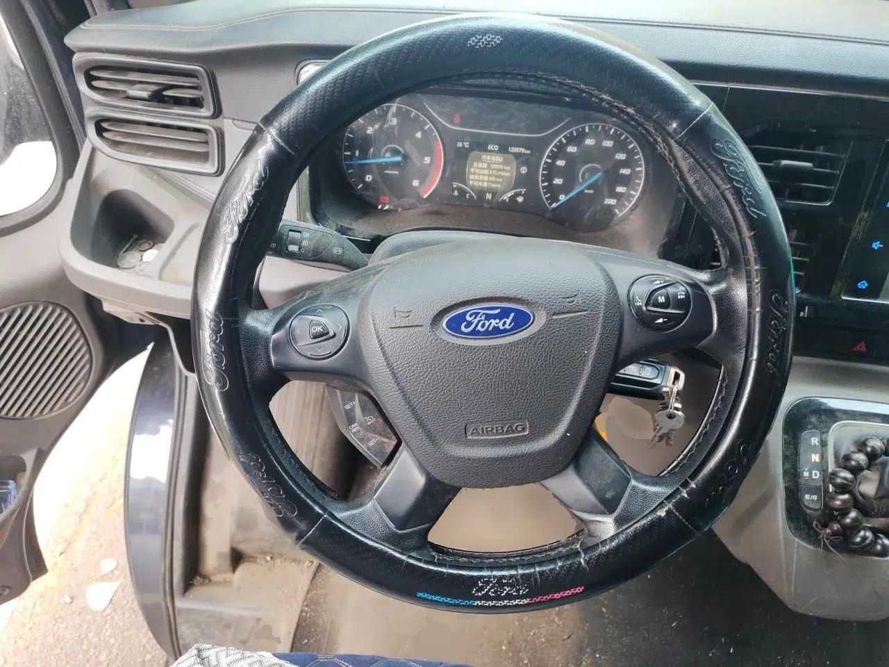 Ford Transit Custom 2021 2.2T Automatic Logistics Vehicle Pro Short Wheelbase 6-Seater Mid-Roof China VI Standard — миниатюра 10