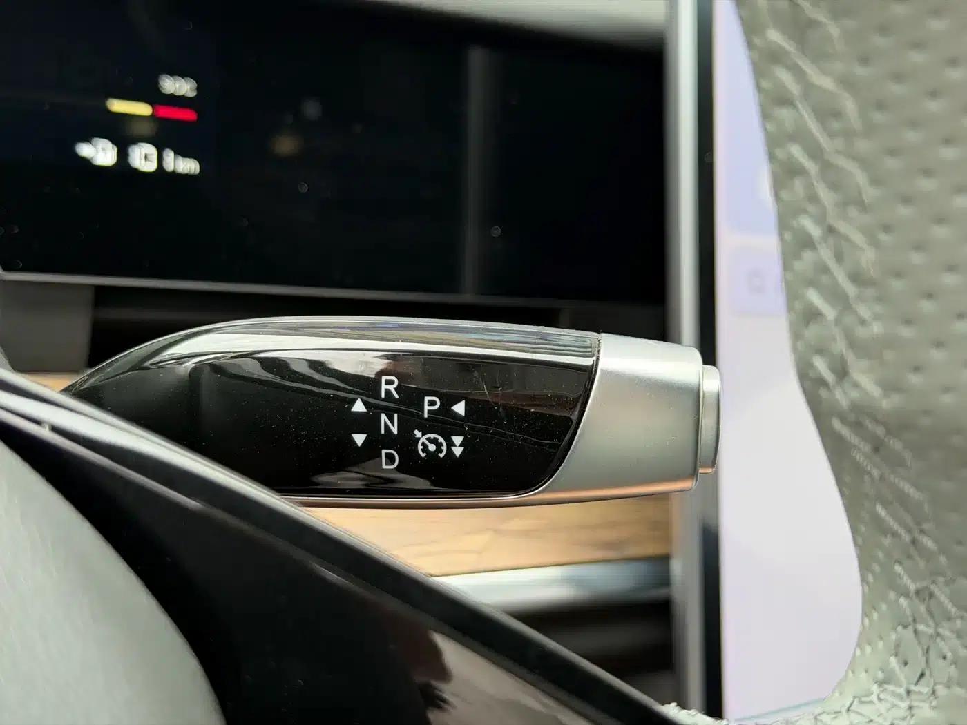Nezha S 2022 Range Extended Version 1160km Rear-Wheel Drive Small Version — миниатюра 11